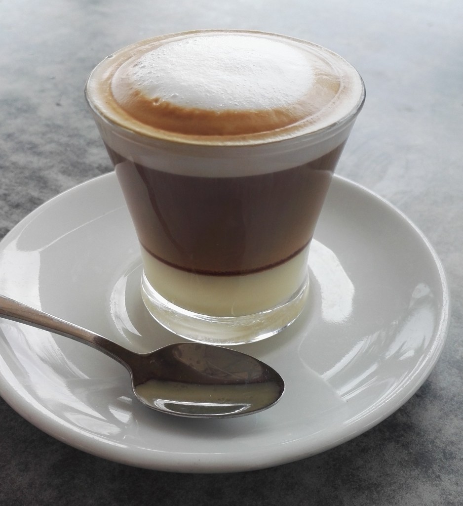 Canarian coffee cortado leche leche